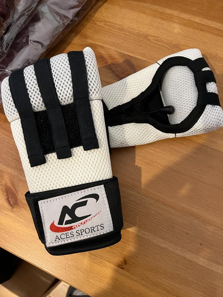 FAST WRAP, HAND WRAP, EASY WRAP GLOVES FOR BOXING, MMA, KICKBOXING