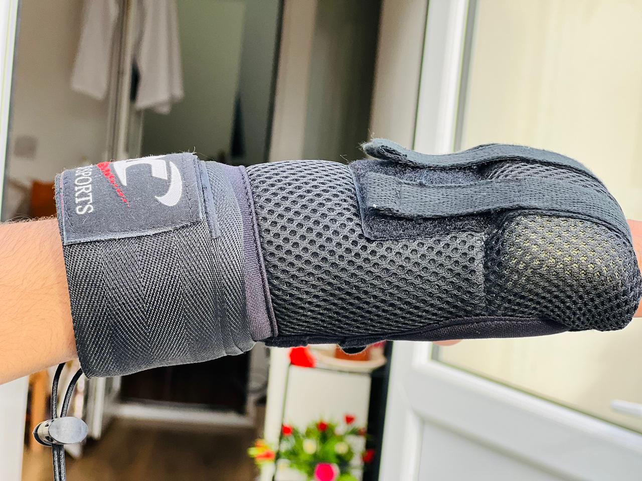 FAST WRAP, HAND WRAP, EASY WRAP GLOVES FOR BOXING, MMA, KICKBOXING