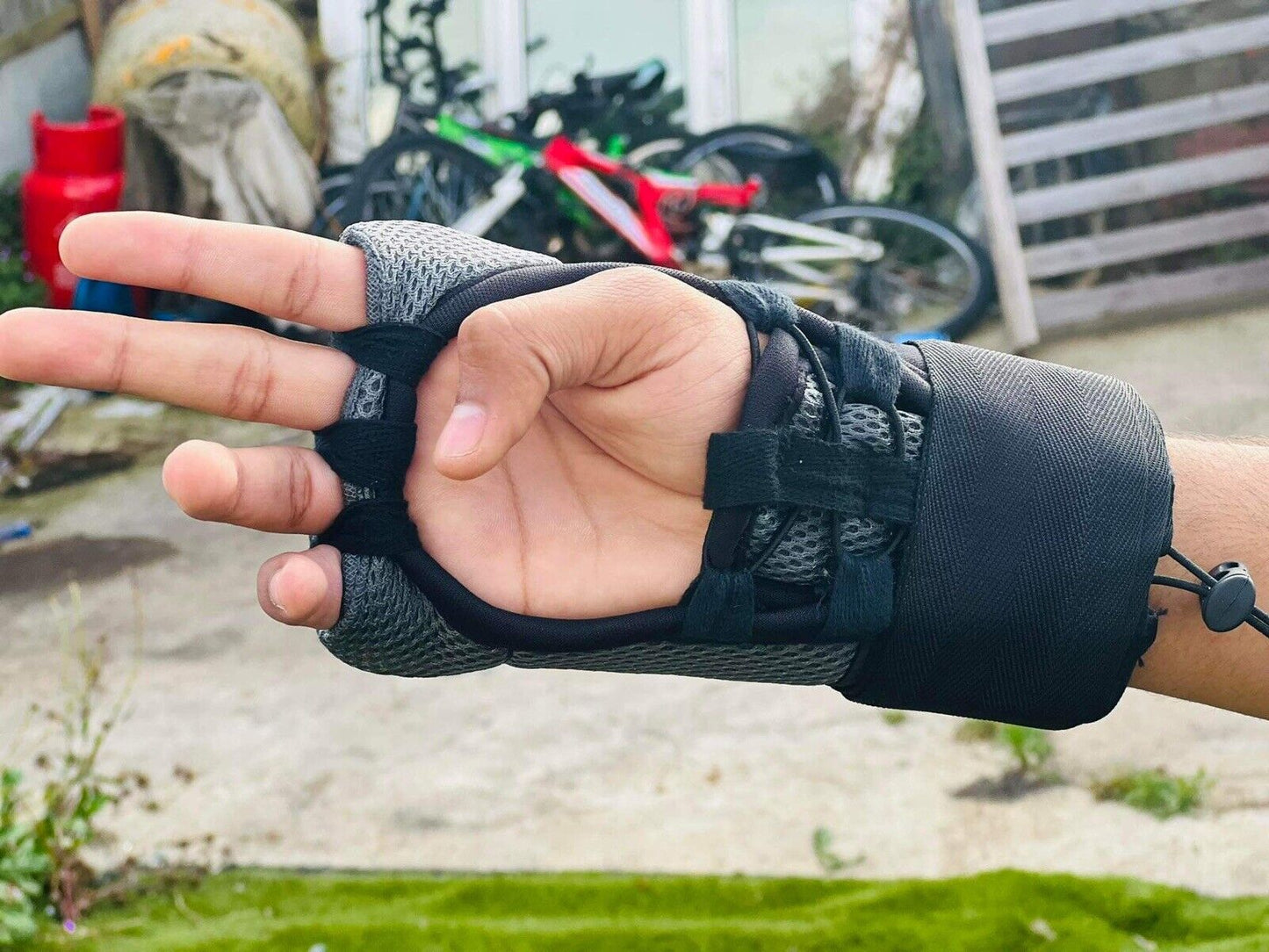 FAST WRAP, HAND WRAP, EASY WRAP GLOVES FOR BOXING, MMA, KICKBOXING